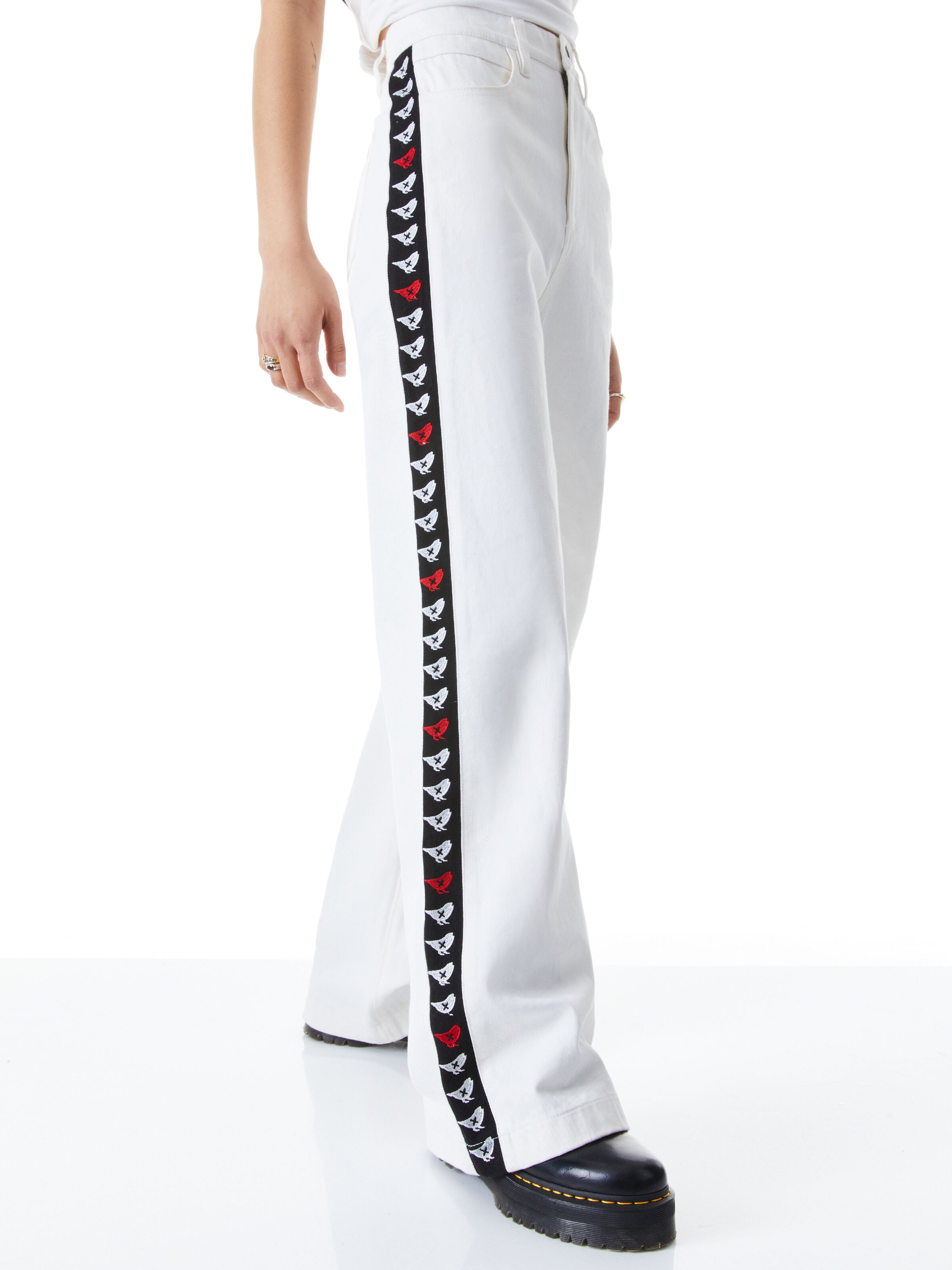 JEAN LARGE A+O X OVERT BRODÉ-ALICE + OLIVIA