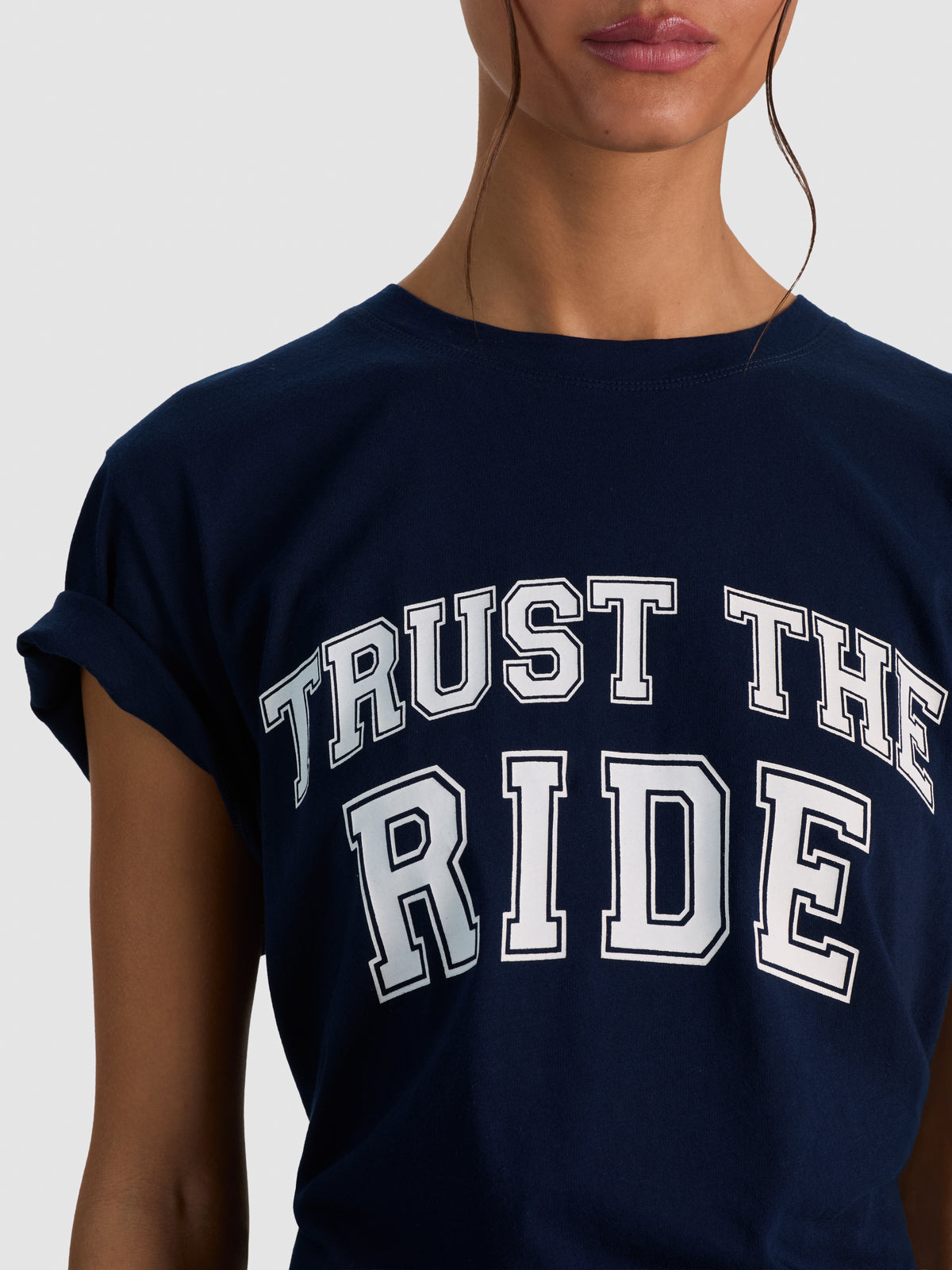 TROT COMMUNI-T-TRUST THE RIDE-ALICE + OLIVIA