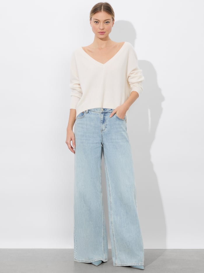 WILLIAMS CASHMERE PULLOVER - ECRU image 1 - Alice And Olivia