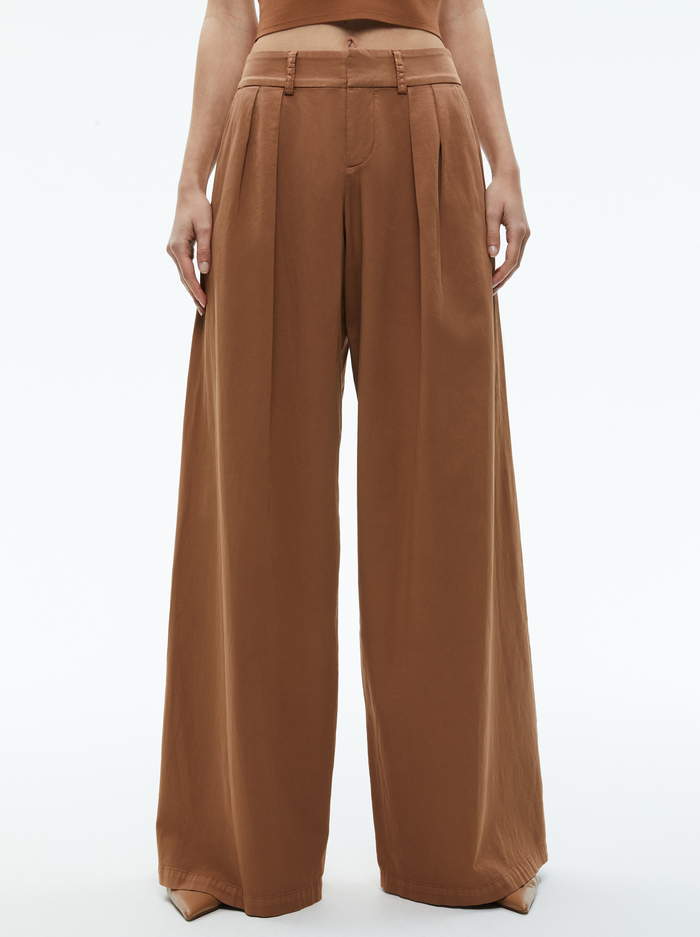GARBO LOW RISE BAGGY TROUSERS - CAMEL - Alice And Olivia