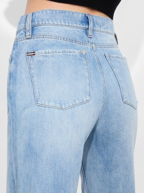 GEMMA LIGHT BLUE-WEEZY SLIT JEAN
