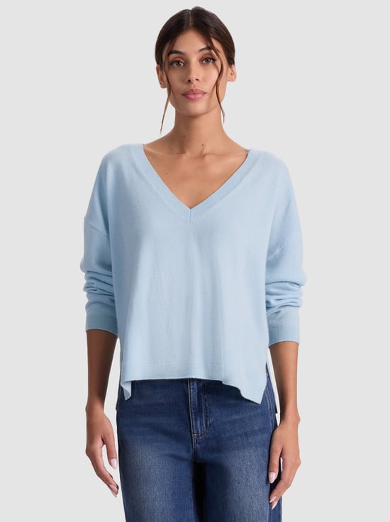 CAROLINA BLUE-WILLIAMS CASHMERE PULLOVER