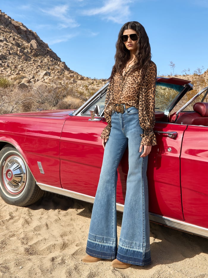 SB BELL JEAN - LIANA VINTAGE BLUE image 7 - Alice And Olivia