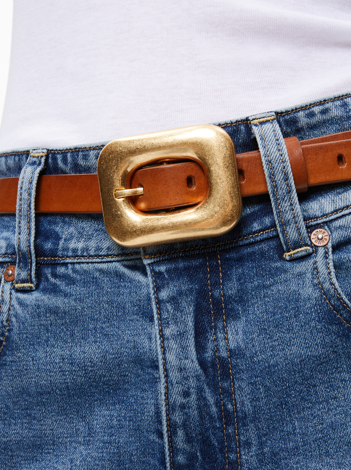 CAMEL & GOLD 1