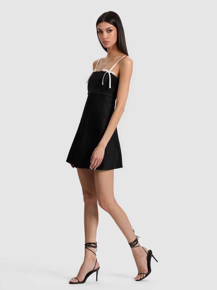 MORGAN BABYDOLL DRESS - BLACK image 4 - Alice And Olivia