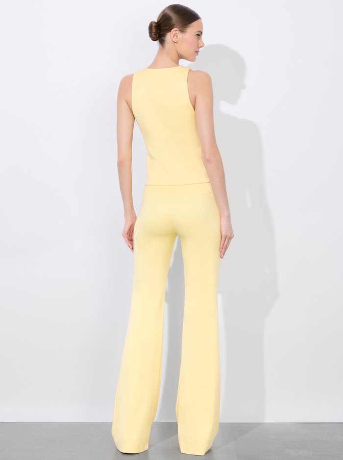 MAZIE VEST - BUTTER image 2 - Alice And Olivia