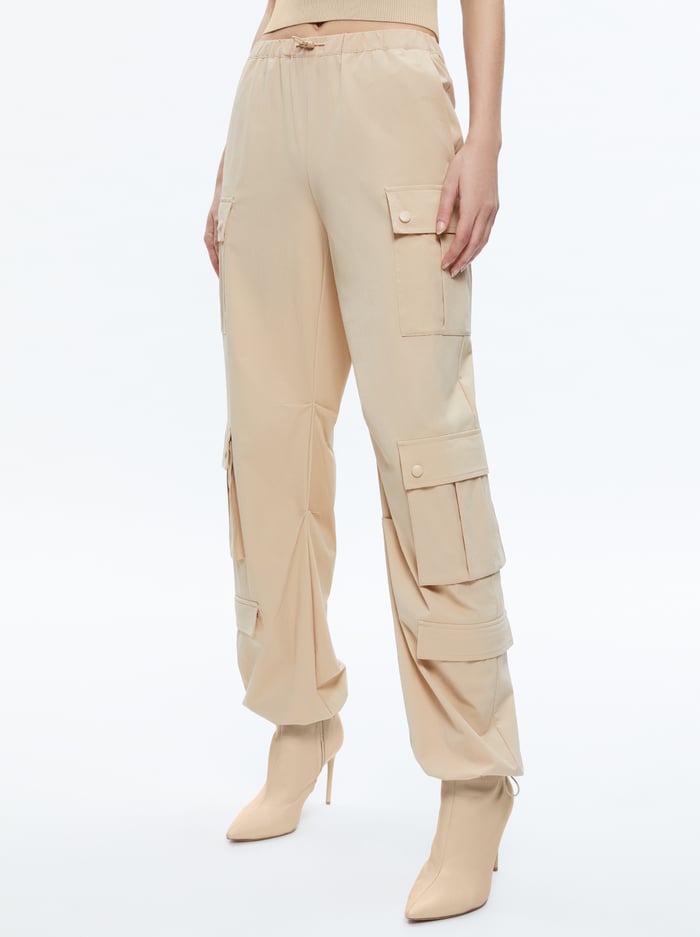 SHARA MID RISE PARACHUTE CARGO PANTS - ALMOND - Alice And Olivia