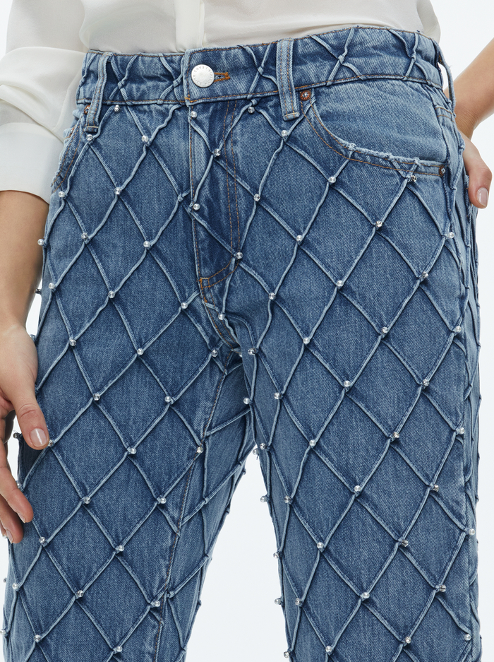 WEEZY QUILTED EMBELLISHED CROPPED MID RISE JEAN - LIGHT INDIGO image 3 - Alice And Olivia