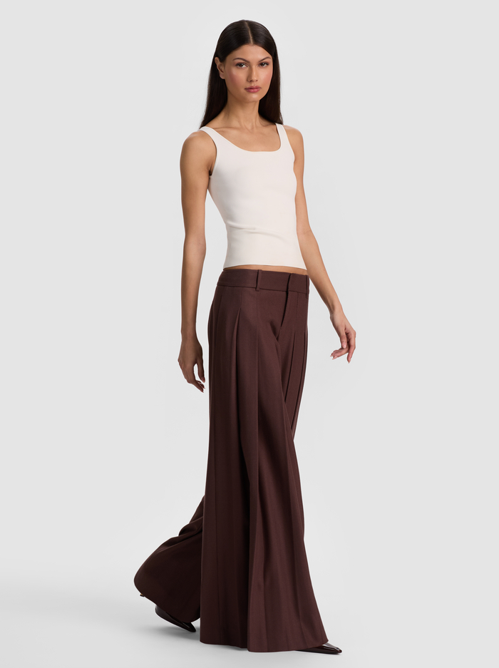 SIMON PLEATED TROUSER - DARK CHOCOLATE image 4 - ALICE + OLIVIA