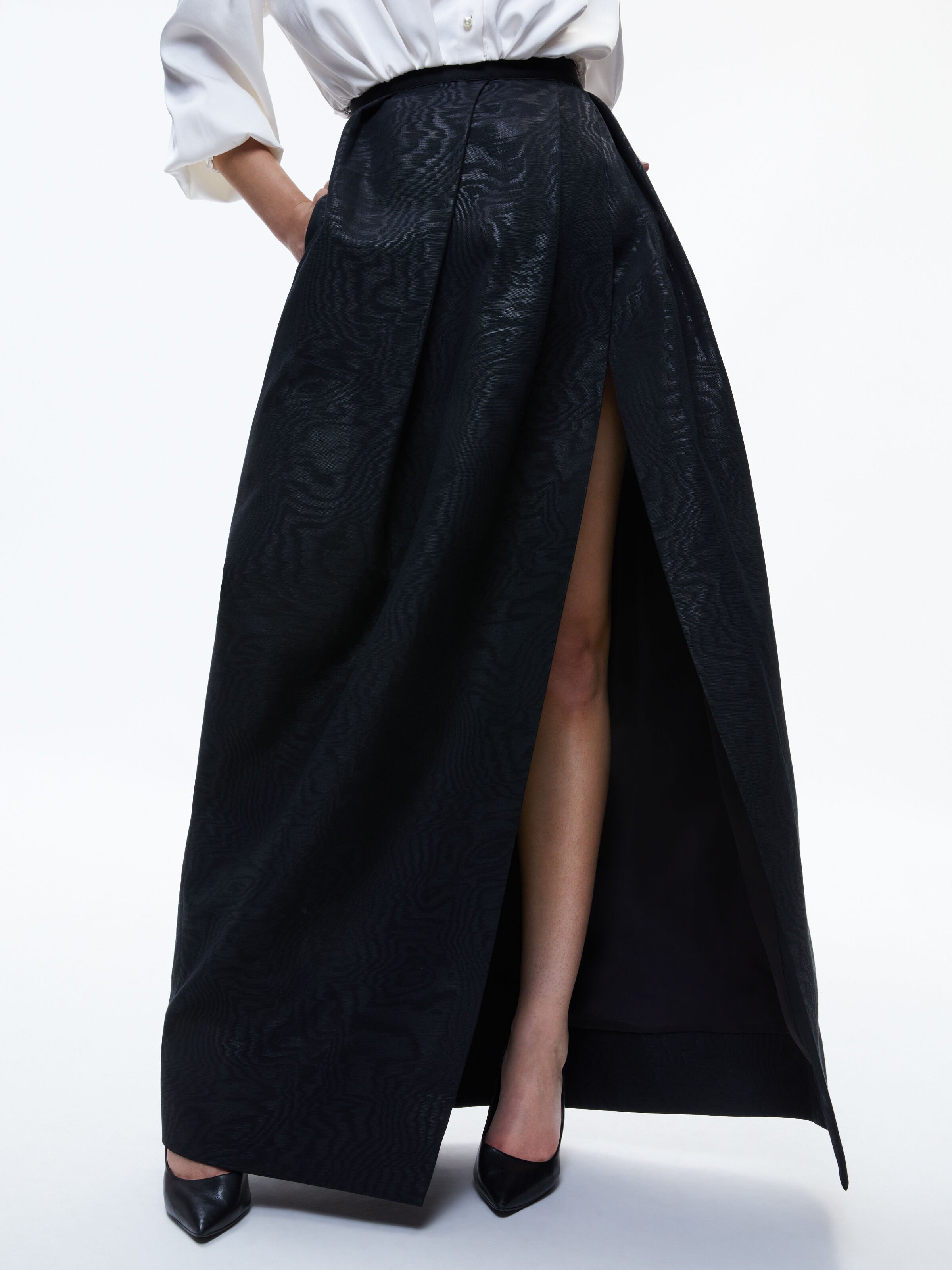 Alice and olivia store ball gown skirt