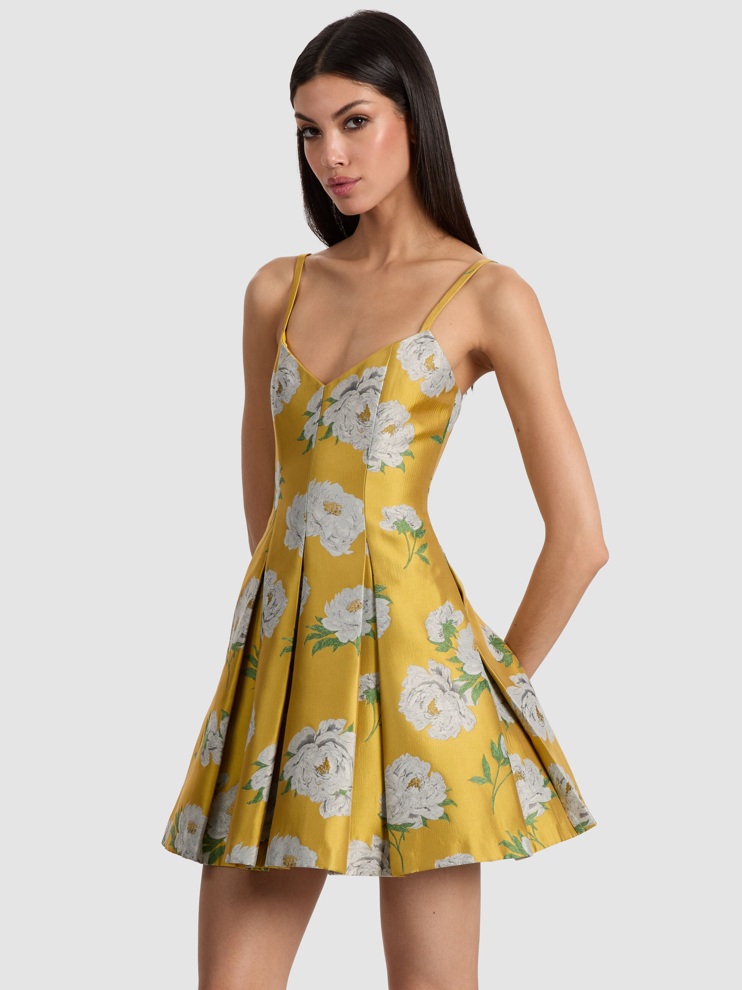 Designer Dresses | Women's Luxury Dresses
