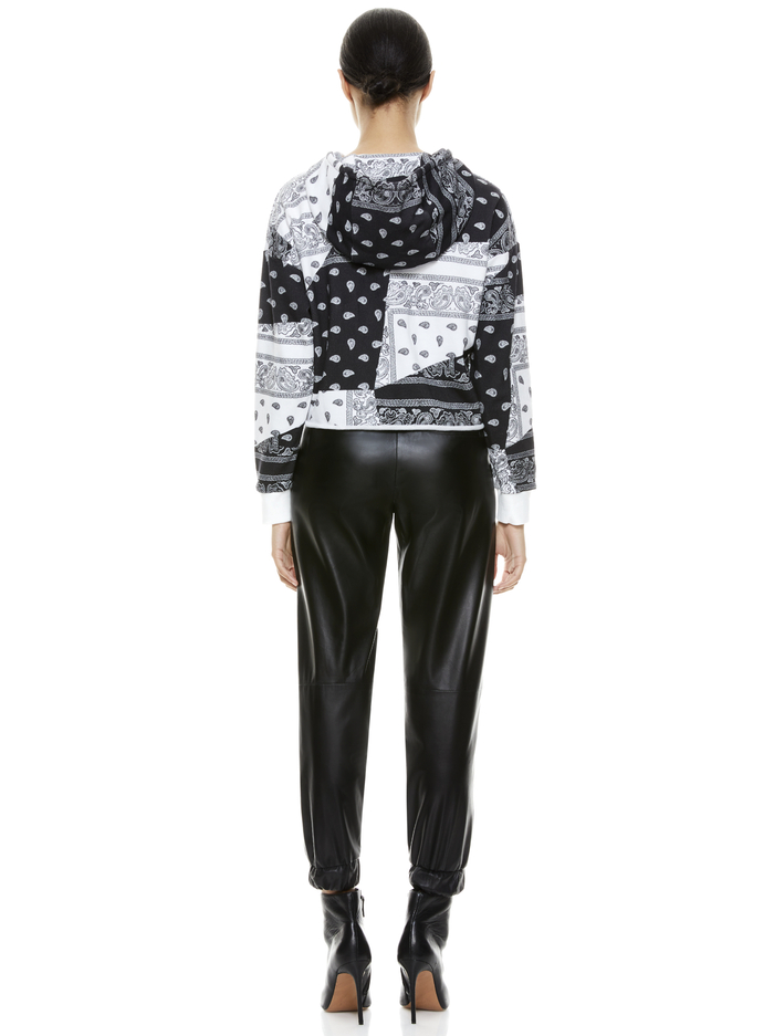 NIKI CROPPED BANDANA HOODIE - VINTAGE BANDANA PATCH BLK/WHT image 2 - Alice And Olivia