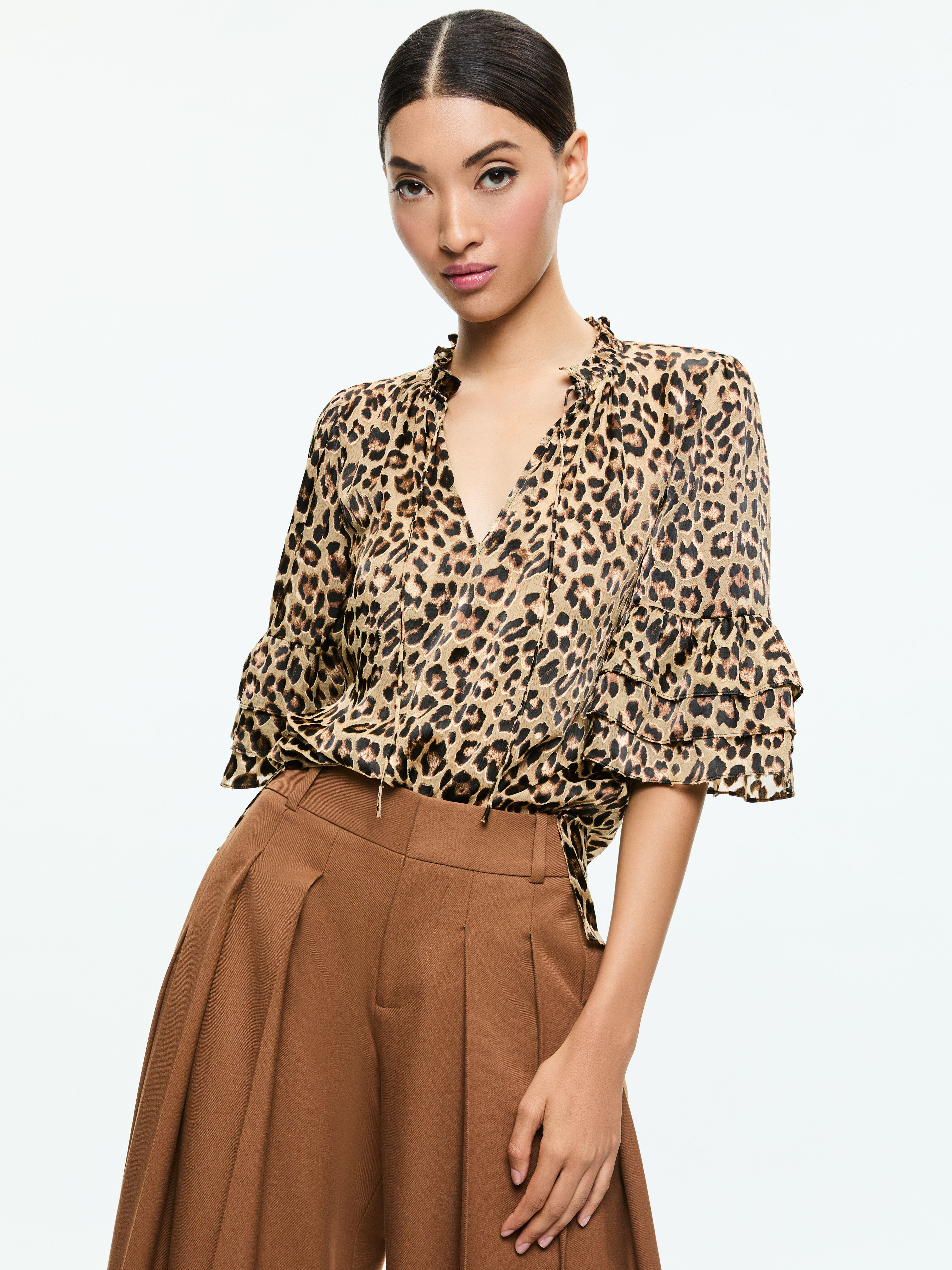 CC406B34001S714_01.jpg?sw=550