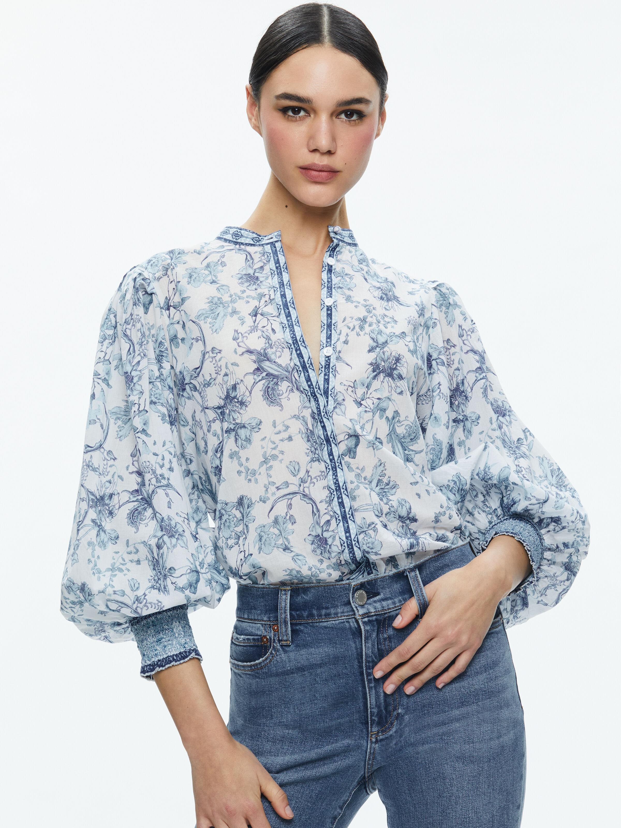 April Pleated Blouson Sleeve Top In Je L'adore Spring Sky