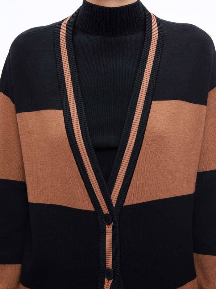 BARRY OVERSIZED V-NECK CARDIGAN - CAMEL/BLACK STRIPE image 3 - Alice And Olivia