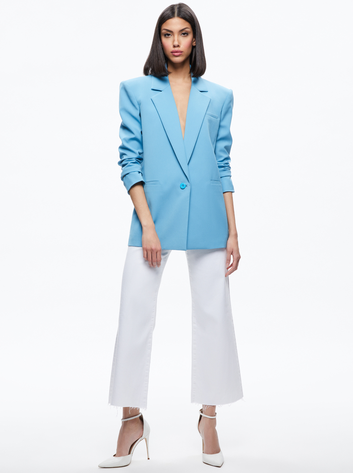 ROXIE LOW RISE FLARED LEG JEAN - WHITE image 6 - Alice And Olivia