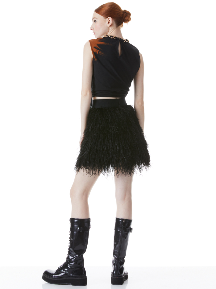 MILLER CHAIN NECK BOYFRIEND TEE - BLACK/MULTI image 1 - Alice And Olivia