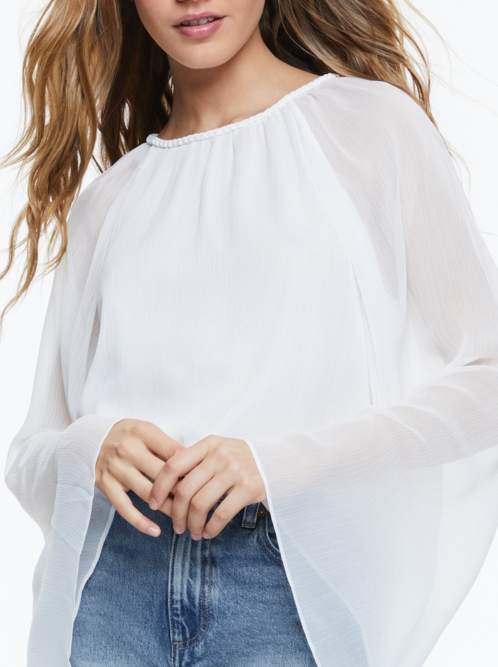 GITANA BLOUSON CROPPED TOP - OFF WHITE image 3 - Alice And Olivia