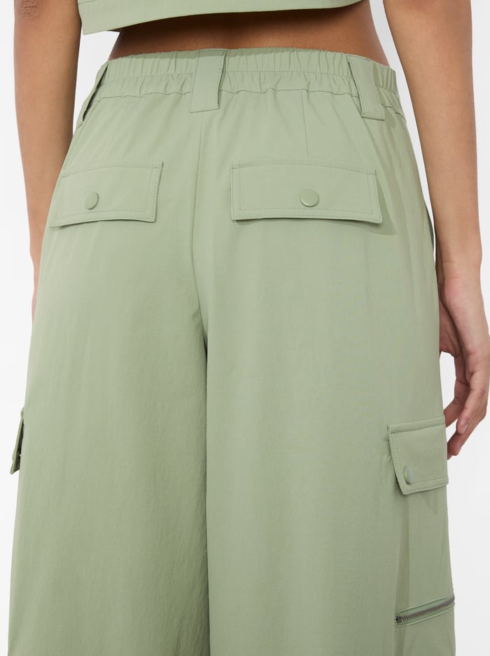 SARA CARGO PANT - SAGE image 3 - Alice And Olivia