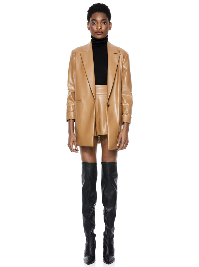 DUNN ROLL CUFF VEGAN LEATHER BLAZER - CAMEL image 4 - Alice And Olivia