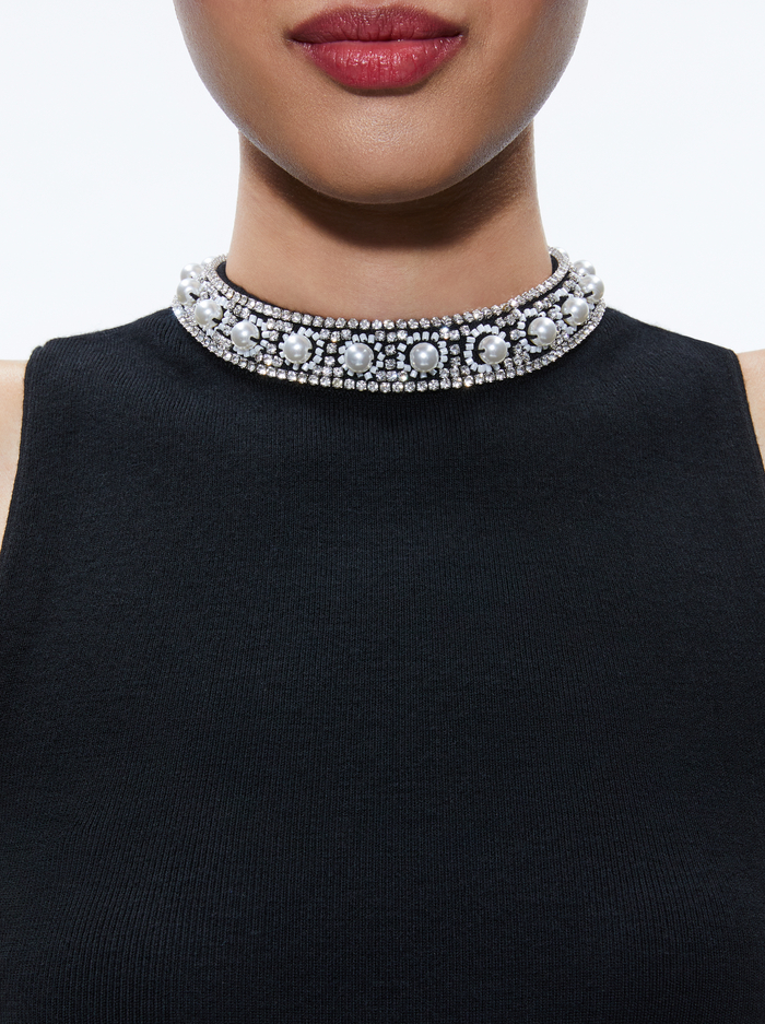 AMITY EMBELLISHED NECK CROPPED TANK - BLACK image 3 - Alice And Olivia