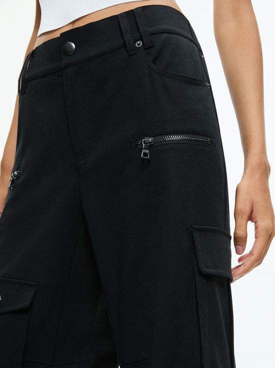 BLACK-AKERS OVERSIZED CARGO PANT