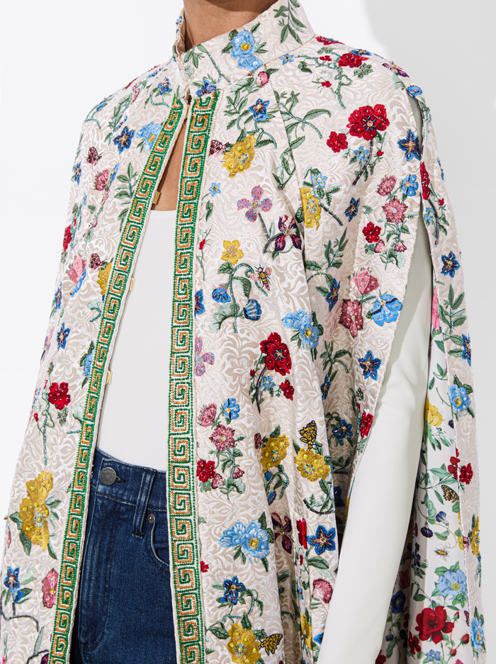 SOILA MAXI CAPE - DOLLHOUSE image 4 - Alice And Olivia