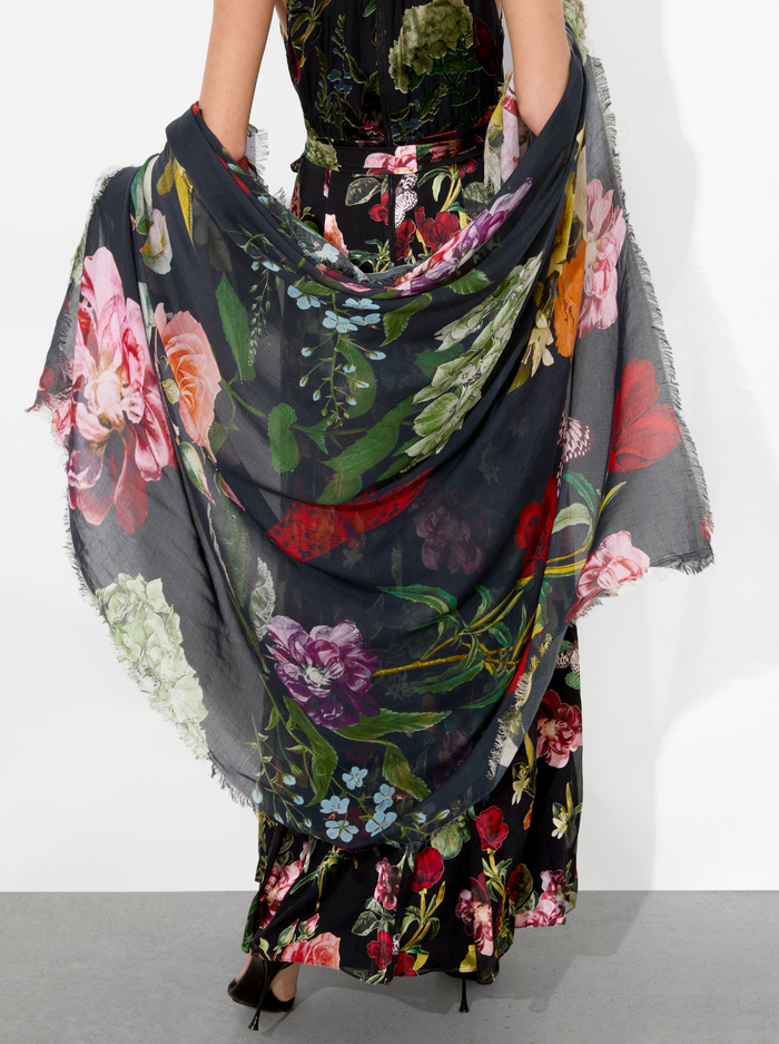 LOLA SCARF - IN THE WIND FLORAL image 3 - Alice And Olivia