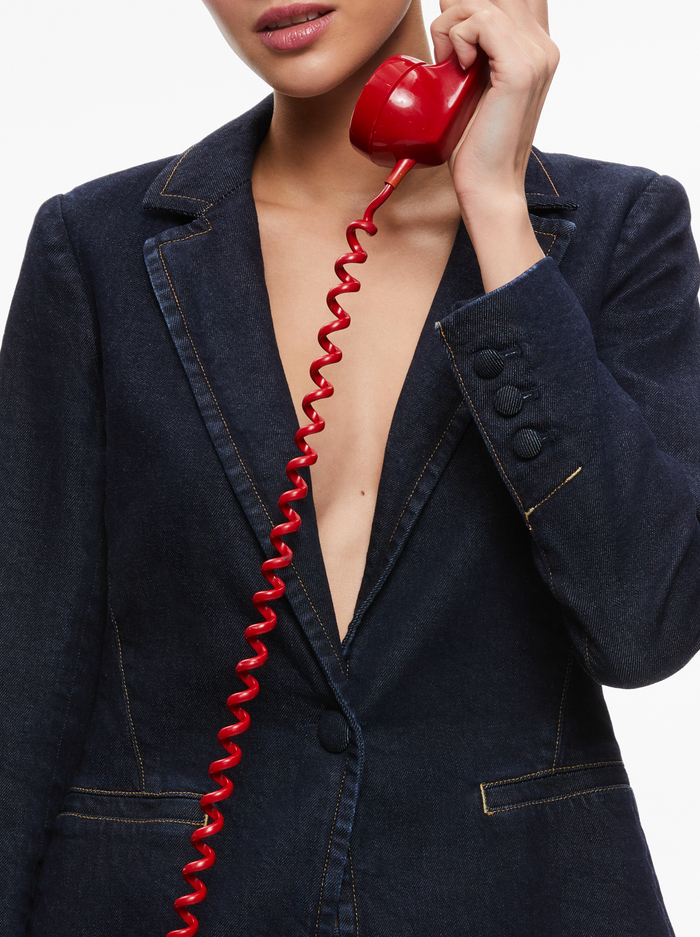 MACEY DENIM FITTED BLAZER - DARK RINSE image 2 - Alice And Olivia