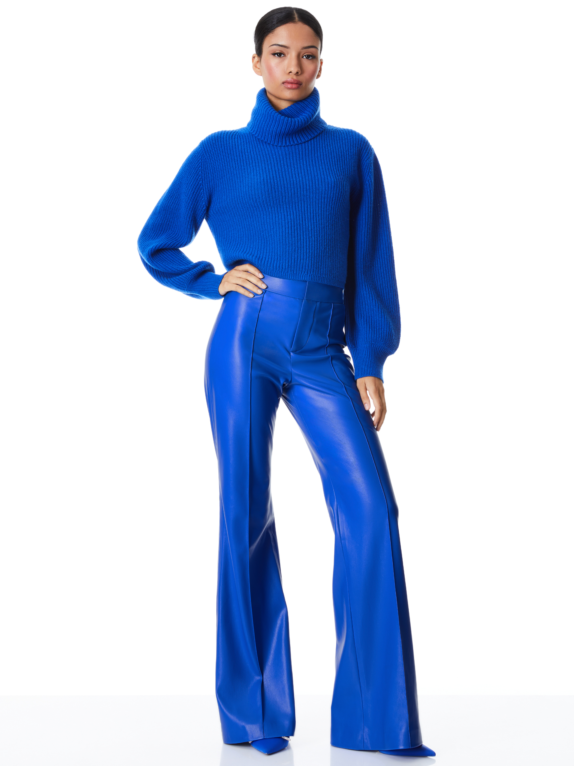 Carlynn Ribbed Cropped Turtleneck In Royalty Alice And Olivia