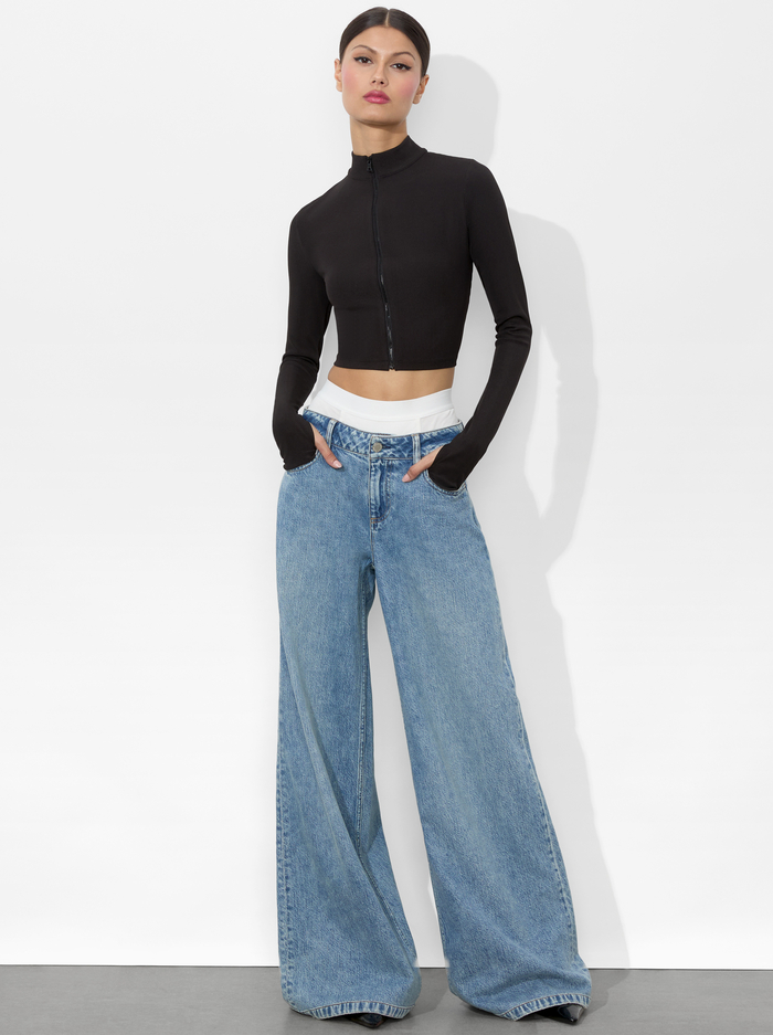 DELAINA REVERSIBLE TOP - BLACK image 4 - Alice And Olivia