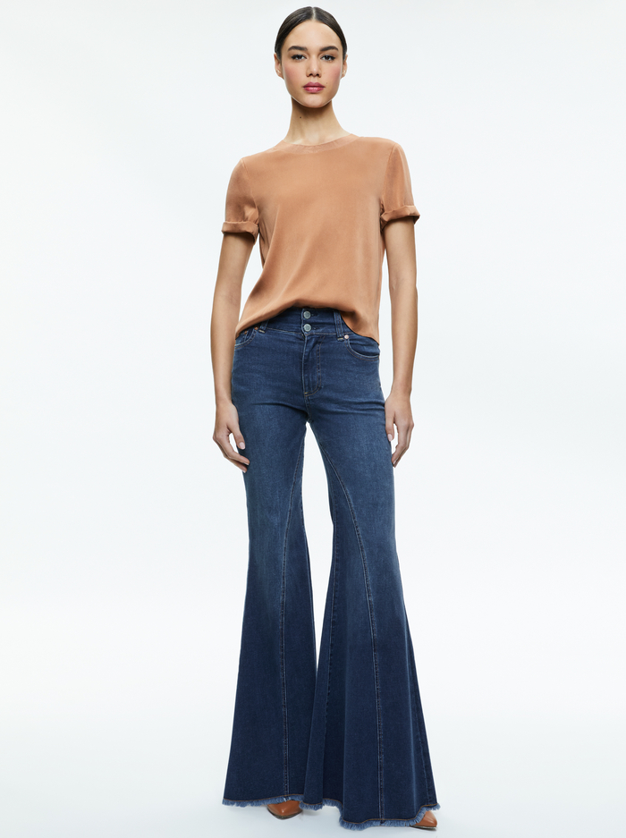 BRADEN RELAXED TEE - CAMEL image 2 - Alice And Olivia