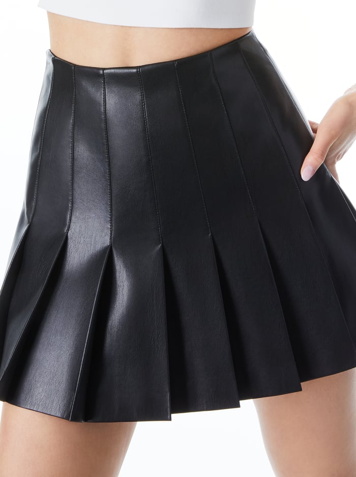 Carter Pleated Vegan Leather Mini Skirt In Black | Alice And Olivia
