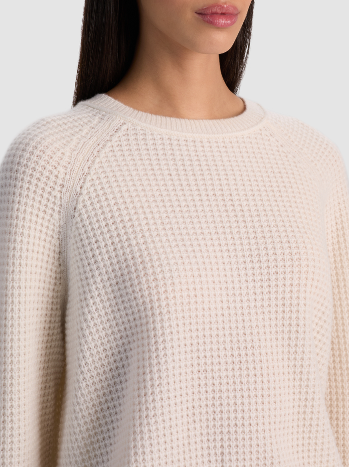 COLIN RELAXED RAGLAN CREWNECK - ECRU image 3 - ALICE + OLIVIA