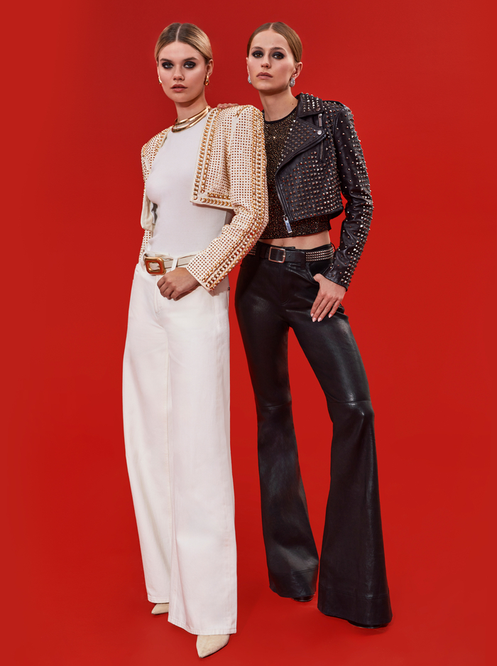 MAIRA CROPPED JACKET WITH CHAIN TRIM - SOFT WHITE/PALE GOLD image 6 - Alice And Olivia