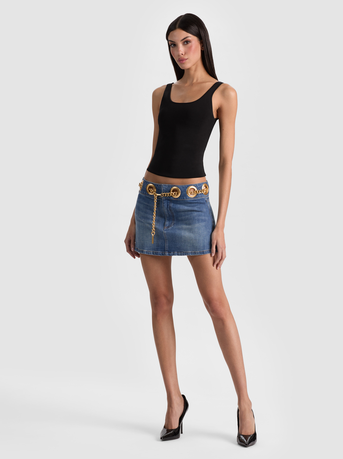 MORGANA CHAIN BELT DENIM MINI SKIRT - BROOKLYN BLUE image 4 - ALICE + OLIVIA