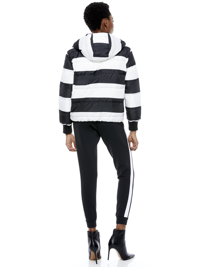 DURHAM REVERSIBLE PUFFER - HOUNDSTOOTH/COMBO image 1 - Alice And Olivia