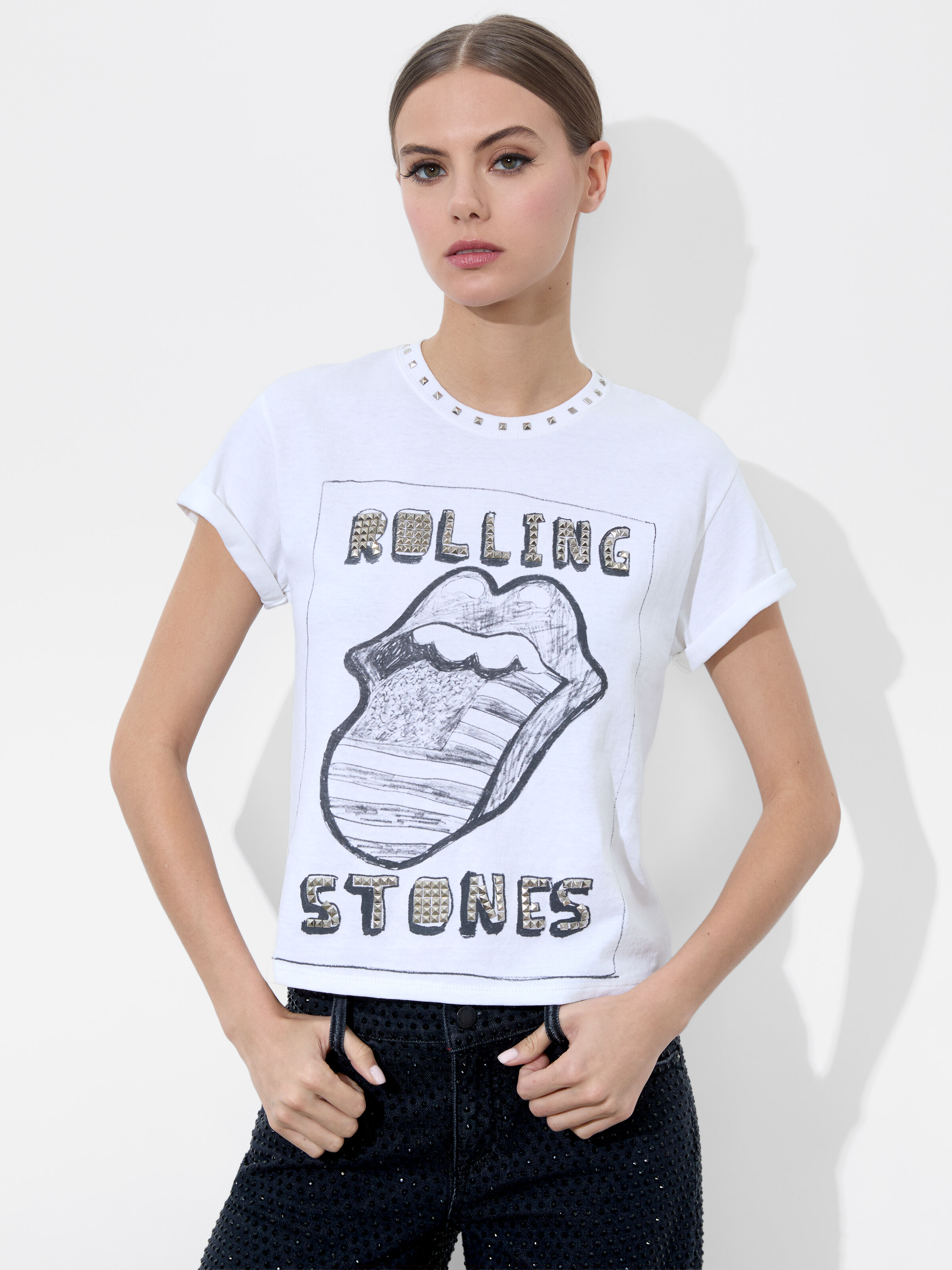 ❇️人気新作  Alice+Olivia 白　Tシャツ Berk Tee In Vintage White | Alice + Olivia