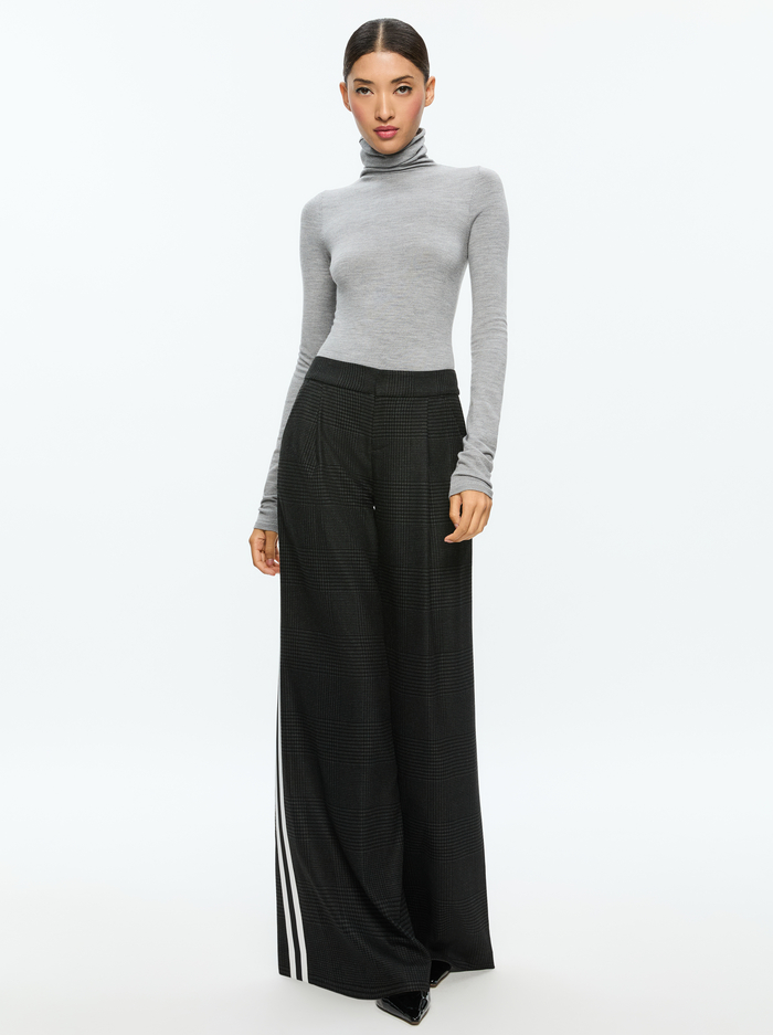 JOYCE LONG TURTLENECK - MEDIUM HEATHER GREY image 4 - Alice And Olivia