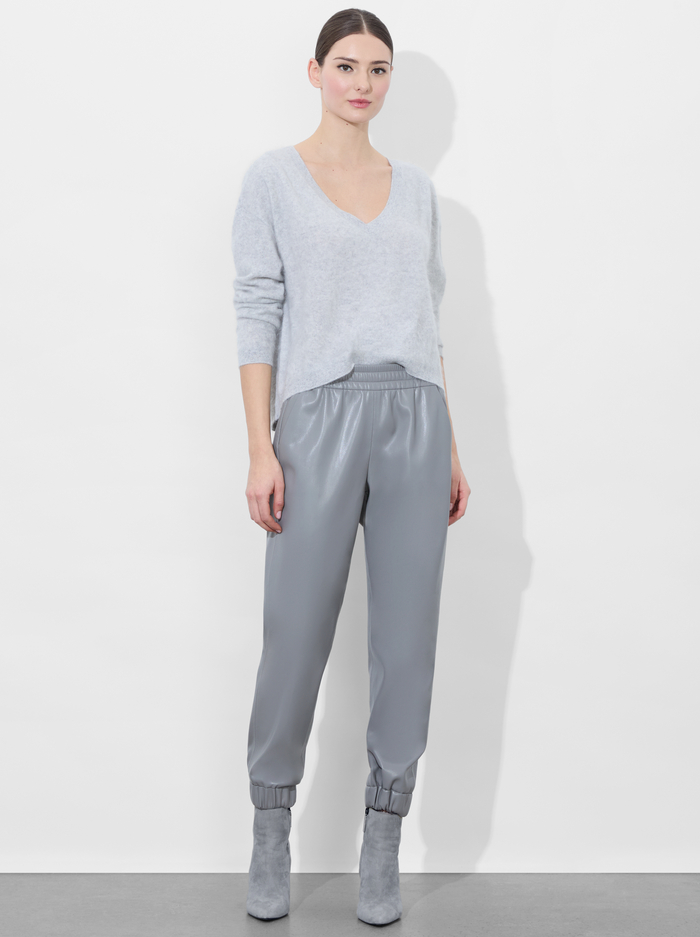 WILLIAMS CASHMERE PULLOVER - STORM GREY HEATHER image 4 - Alice And Olivia