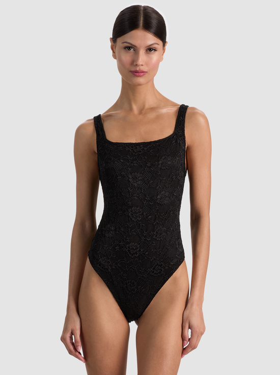 BLACK-ANNIKA LACE BODYSUIT