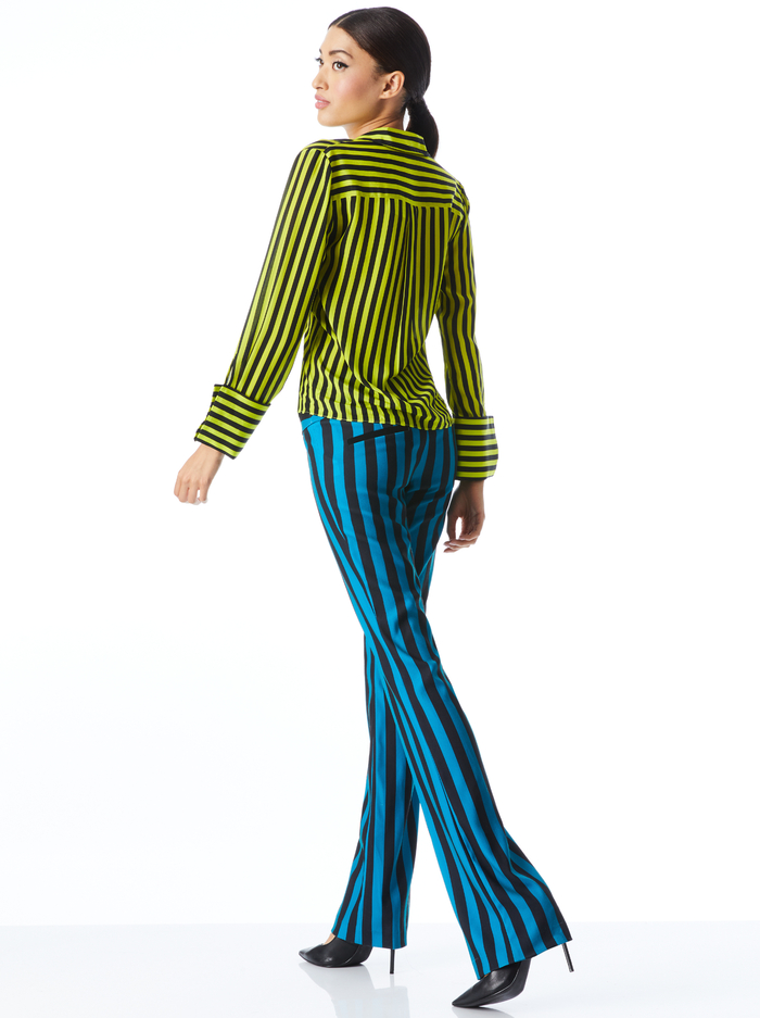 Willa French Cuff Placket Top In Classic Stripe Sm Citron | Alice + Olivia