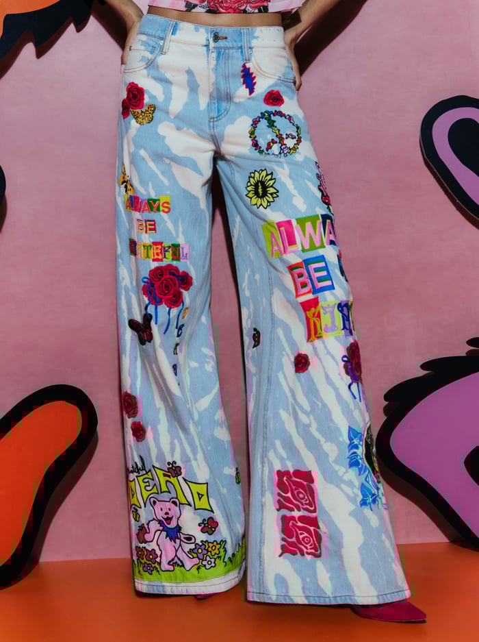 A+O X GRATEFUL DEAD AMAZING JEAN - INDIGO BLEACHED TIE DYE - Alice And Olivia