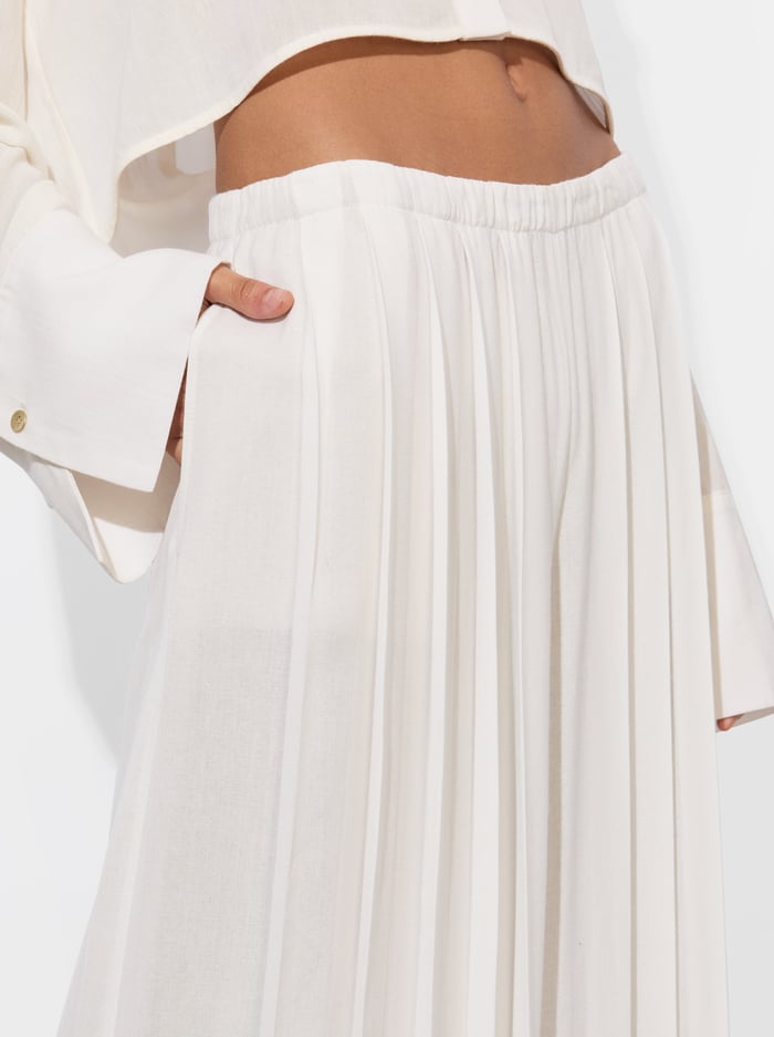 JENNA PLEATED PULL ON PANT - OFF WHITE image 3 - Alice And Olivia
