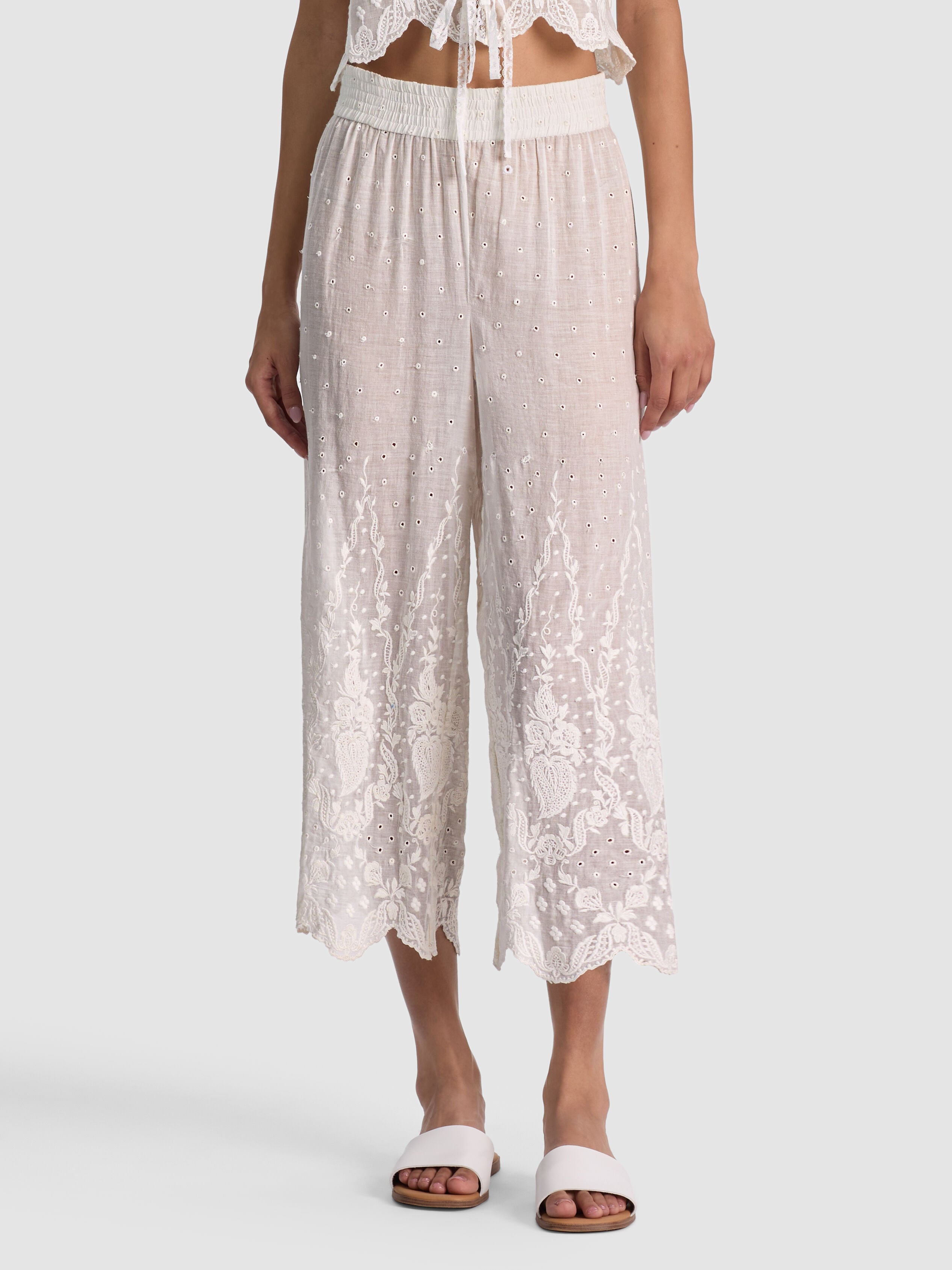 ELBA PULL ON ANKLE PANT in OFF WHITE | ALICE + OLIVIA