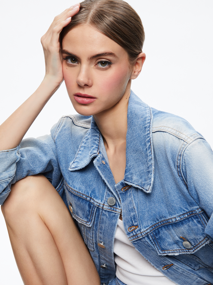 JEFF OVERSIZED DENIM JACKET - LIGHT INDIGO BLEACHED STRIPE image 3 - Alice And Olivia