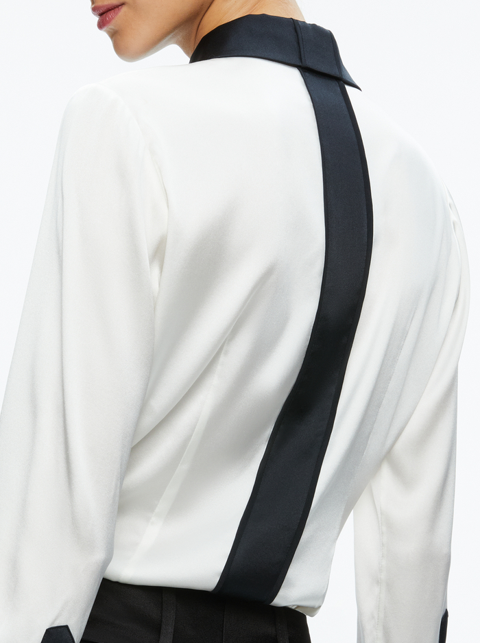 WILLA FITTED PLACKET TOP - OFF WHITE/BLACK image 3 - Alice And Olivia