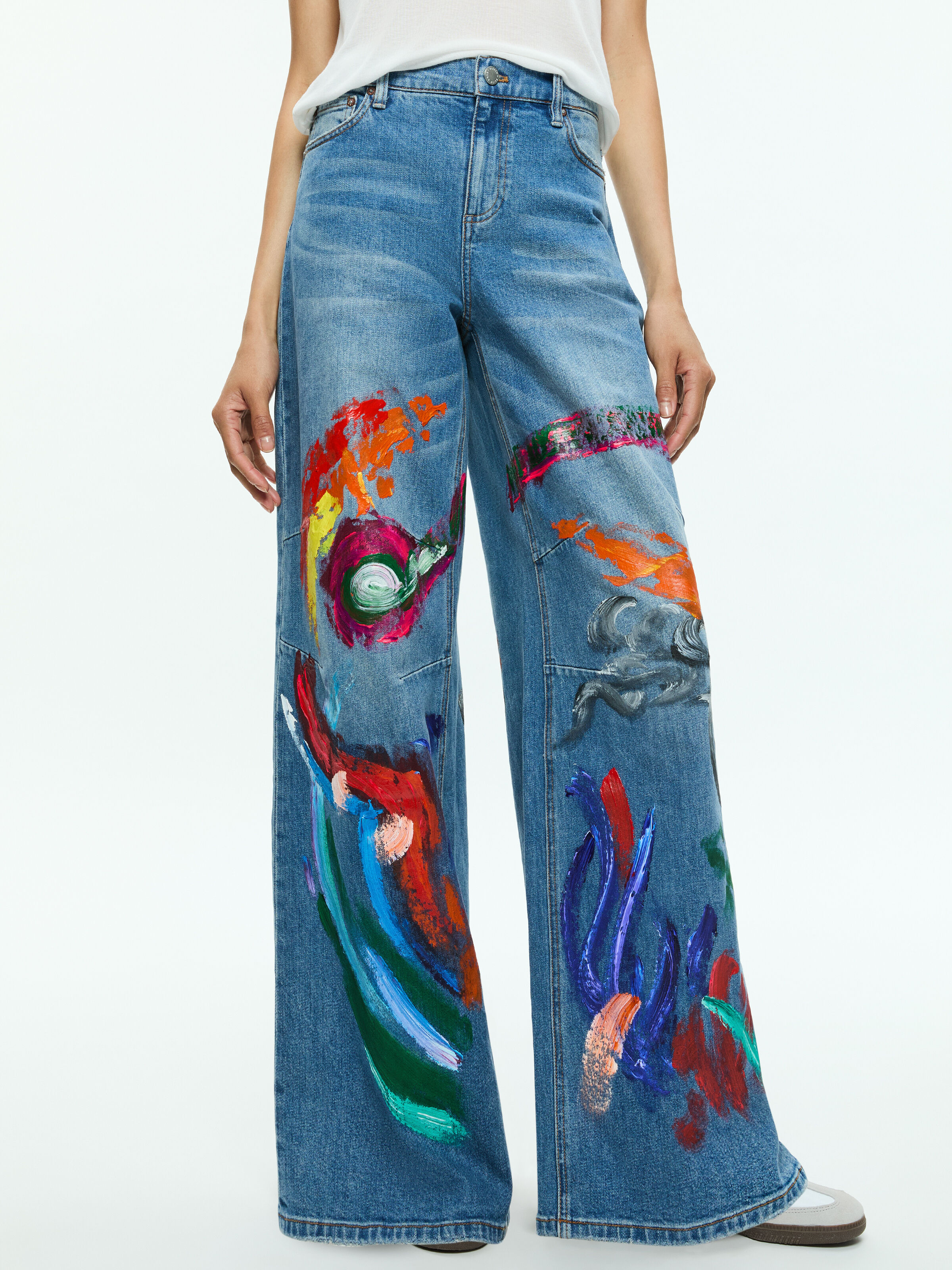 Alice and olivia embroidered jeans 2025