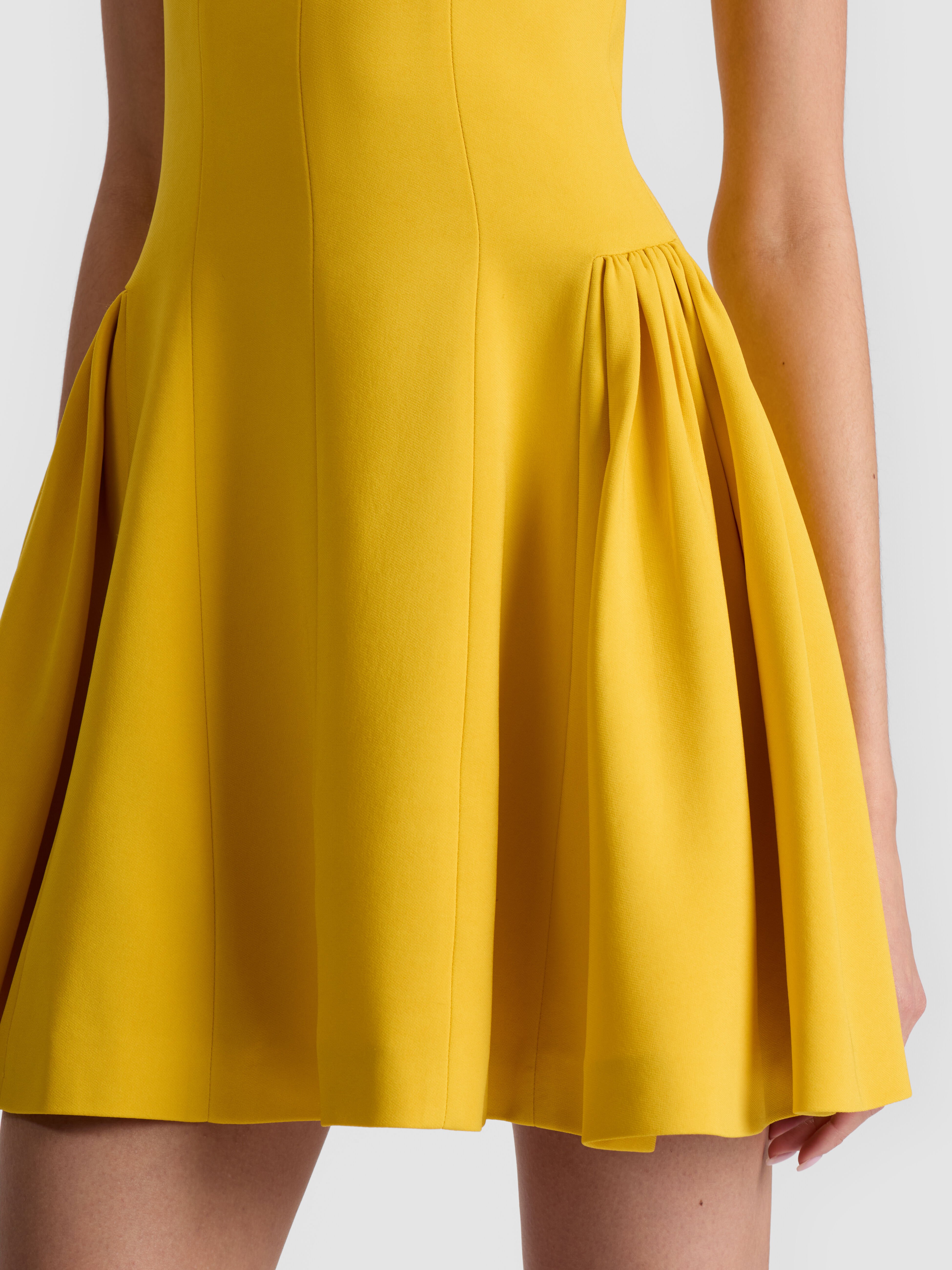 Alice Olivia 新作オフショルダーレイヤーロングドレスイエロー Long sleeve Occasion Dresses - Wedding Guest & Party Dresses