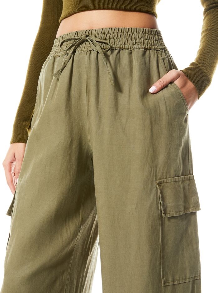 ELDA HIGH WAIST FLARE CARGO PANT - OLIVE image 3 - Alice And Olivia